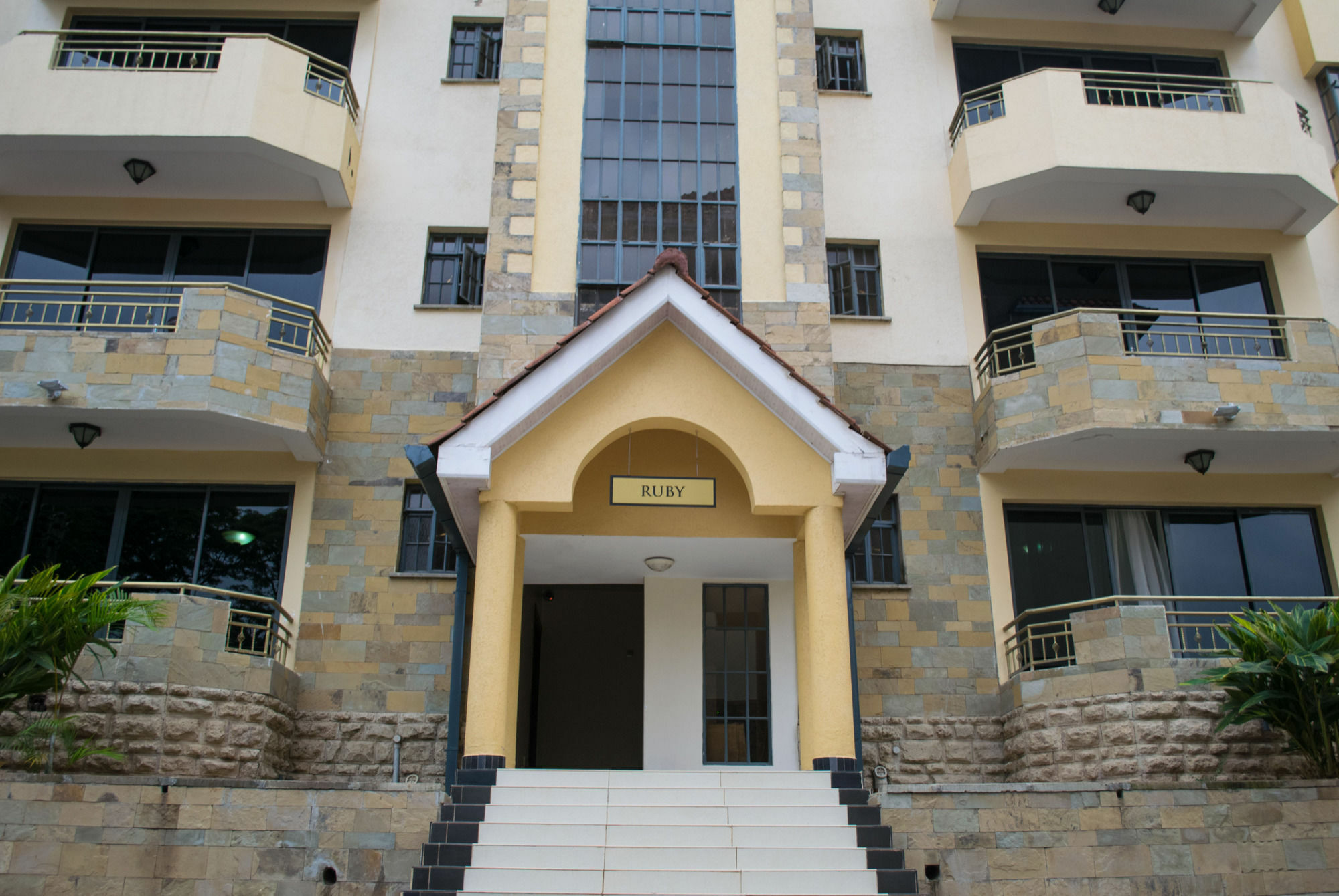 Gramo Suites Nairobi Extérieur photo